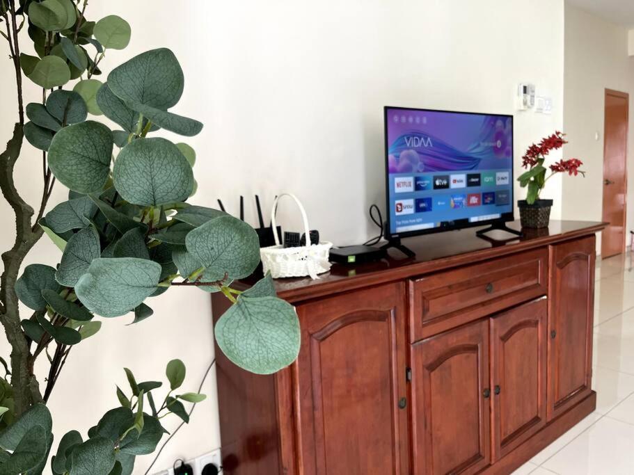 Homestay Ttdi Adina 710 Shah Alam,Sek 13,Msu,3Bedroooms Exterior photo
